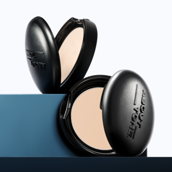 About Tone Blur Powder Pact 02 Light 02