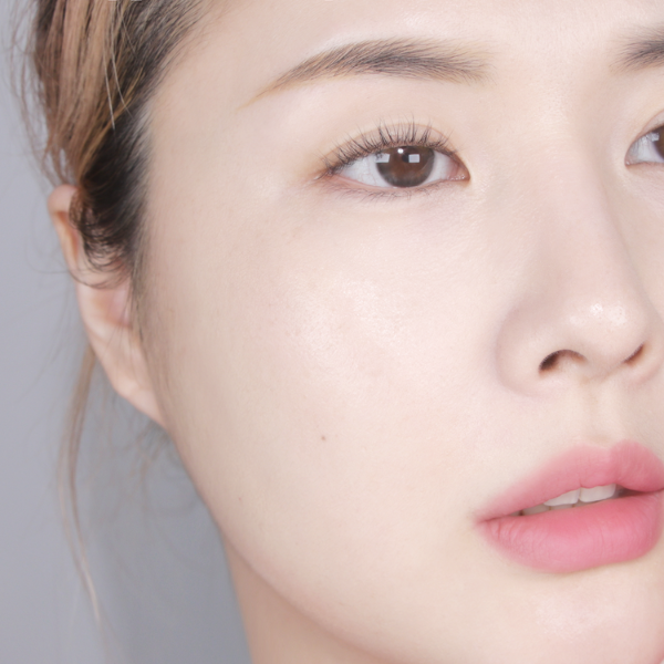 About Tone Blur Powder Pact Silver 02 Light 04